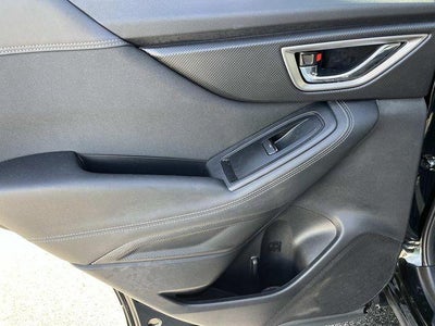 2023 Subaru Forester Premium CVT