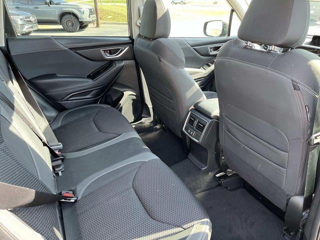 2023 Subaru Forester Premium CVT
