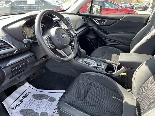2023 Subaru Forester Premium CVT