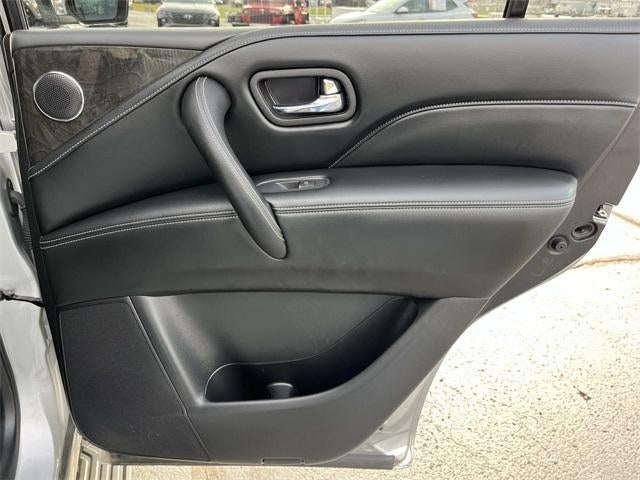 2021 INFINITI QX80 LUXE