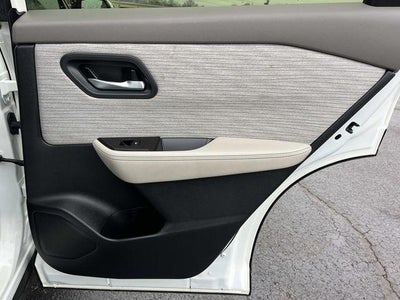 2023 Nissan Rogue FWD SV *Ltd Avail*