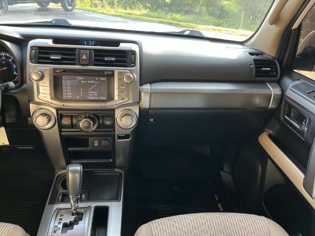 2015 Toyota 4Runner RWD 4dr V6 SR5 (Natl)