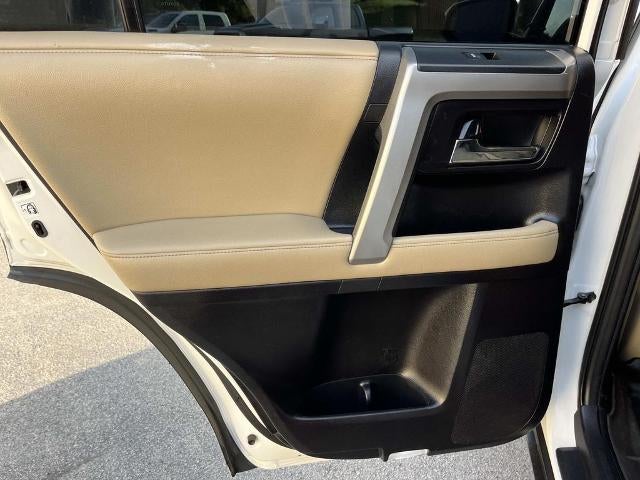2015 Toyota 4Runner RWD 4dr V6 SR5 (Natl)