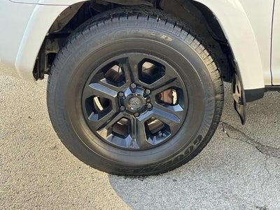 2015 Toyota 4Runner RWD 4dr V6 SR5 (Natl)