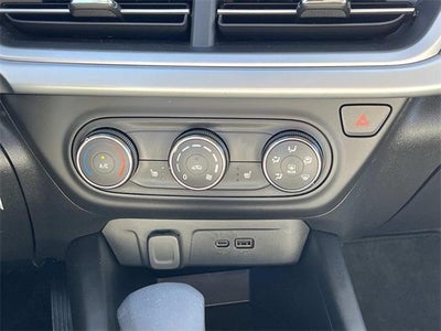 2024 Chevrolet Trax FWD 4dr LS