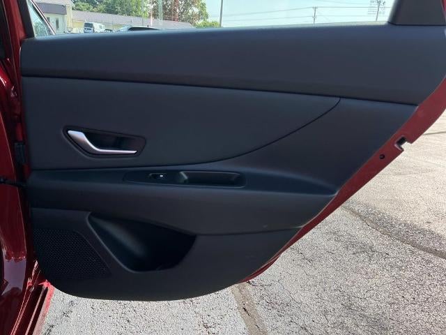 2025 Hyundai ELANTRA SEL Convenience IVT