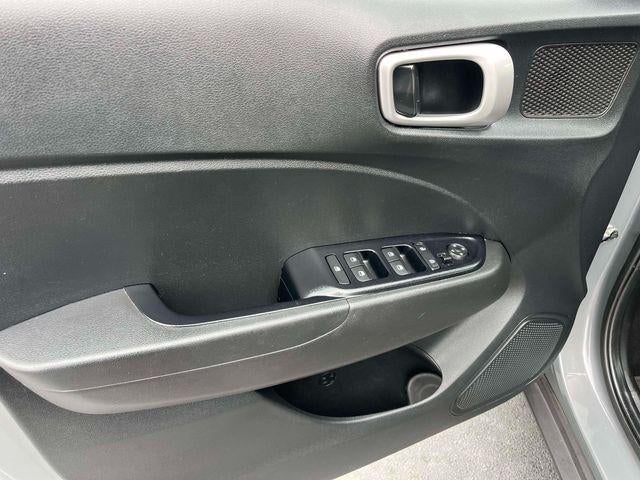 2020 Hyundai VENUE SEL IVT