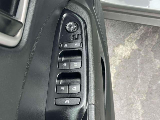 2020 Hyundai VENUE SEL IVT