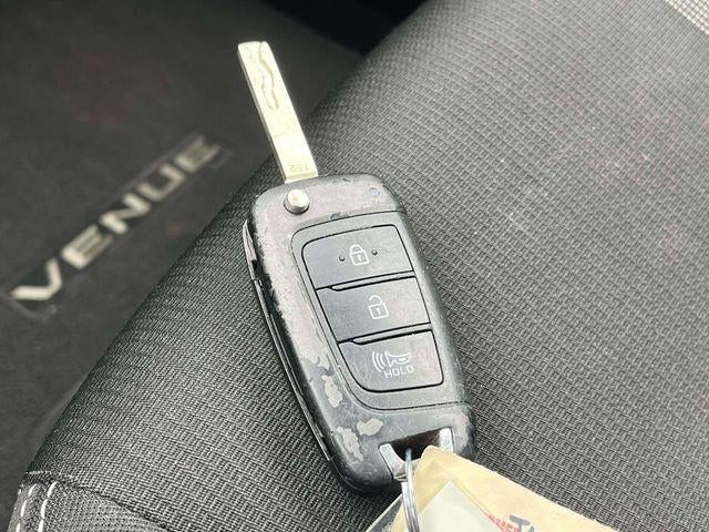 2020 Hyundai VENUE SEL IVT