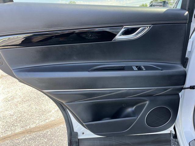 2025 Genesis GV80 2.5T Standard AWD