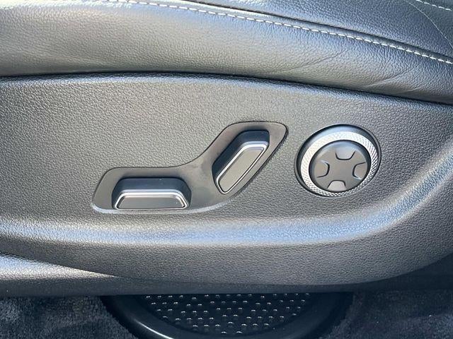 2025 Genesis GV80 2.5T Standard AWD