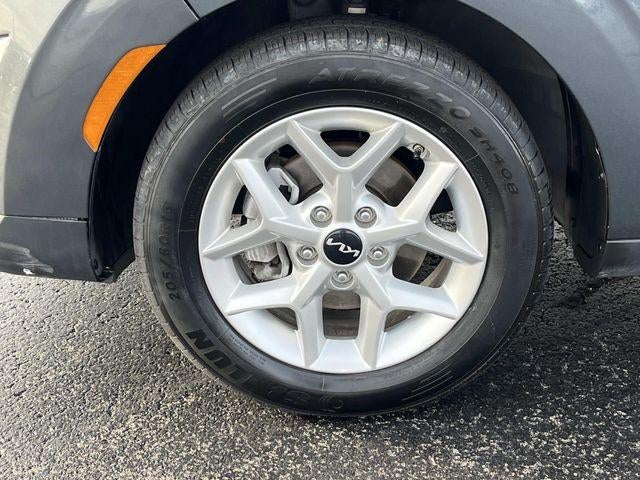 2024 Kia Soul LX IVT