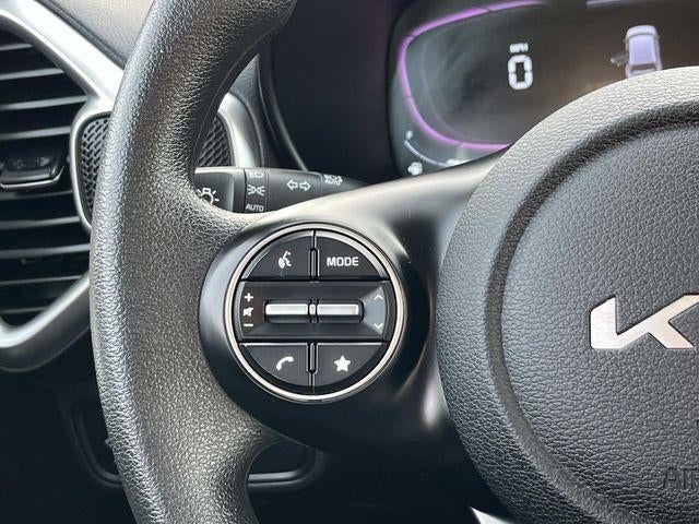 2024 Kia Soul LX IVT