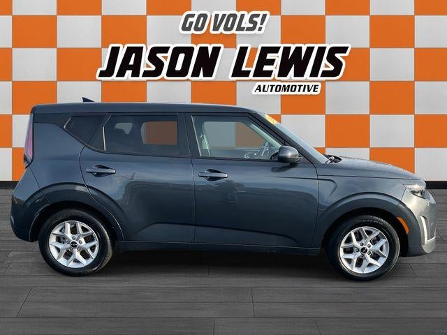 2024 Kia Soul LX IVT