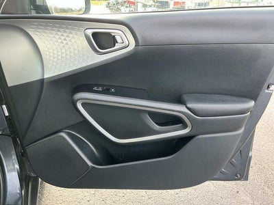 2024 Kia Soul LX IVT