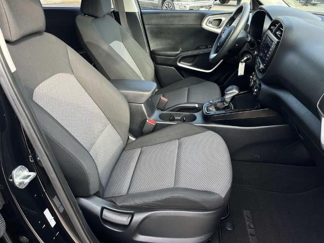 2022 Kia Soul LX IVT
