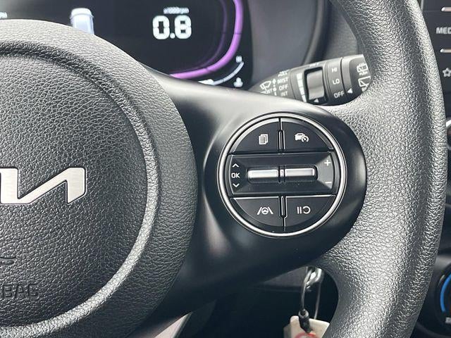 2024 Kia Soul LX IVT