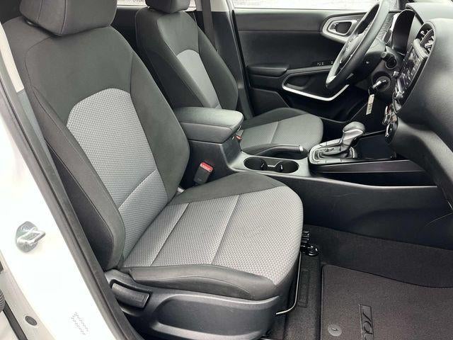 2024 Kia Soul LX IVT