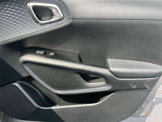 2023 Kia Soul EX IVT