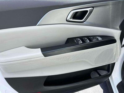 2024 Kia Carnival LX FWD