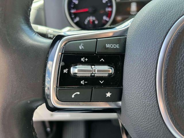 2024 Kia Carnival LX FWD