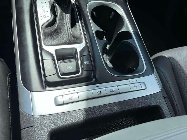 2024 Kia Carnival LX FWD