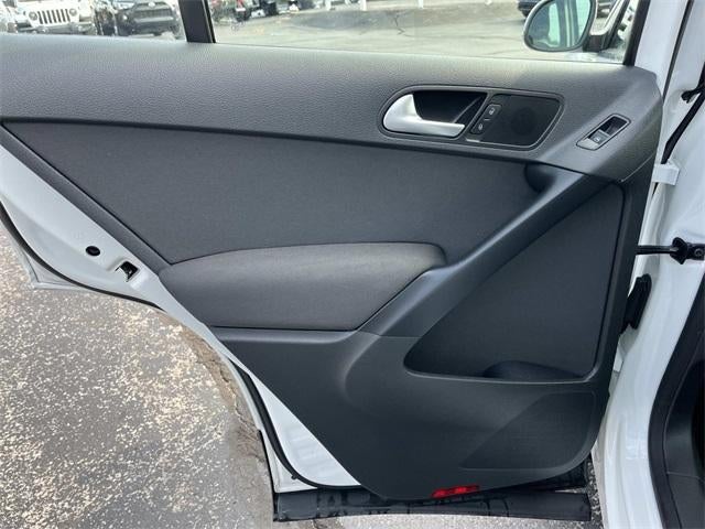 2017 Volkswagen Tiguan Limited 2.0T FWD