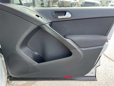 2017 Volkswagen Tiguan Limited 2.0T FWD