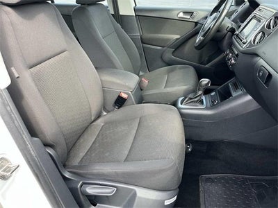 2017 Volkswagen Tiguan Limited 2.0T FWD