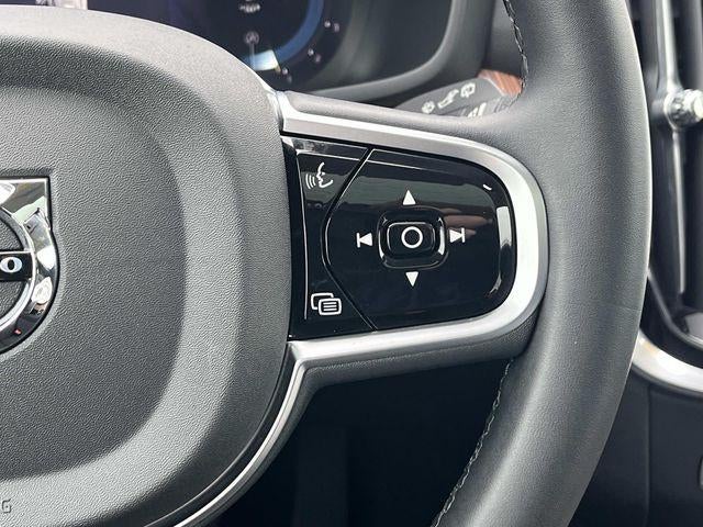 2025 Volvo V60 Cross Country B5 AWD Plus