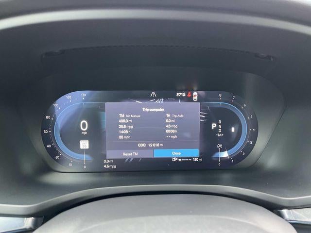 2025 Volvo V60 Cross Country B5 AWD Plus