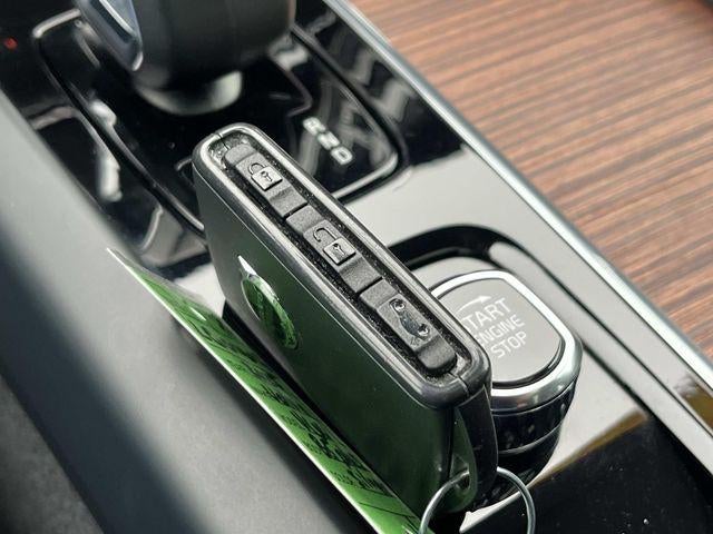 2025 Volvo V60 Cross Country B5 AWD Plus